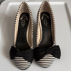 U.S. 6/EU 36 Lola Ramona Black & White Striped Elsie Pumps with Bow